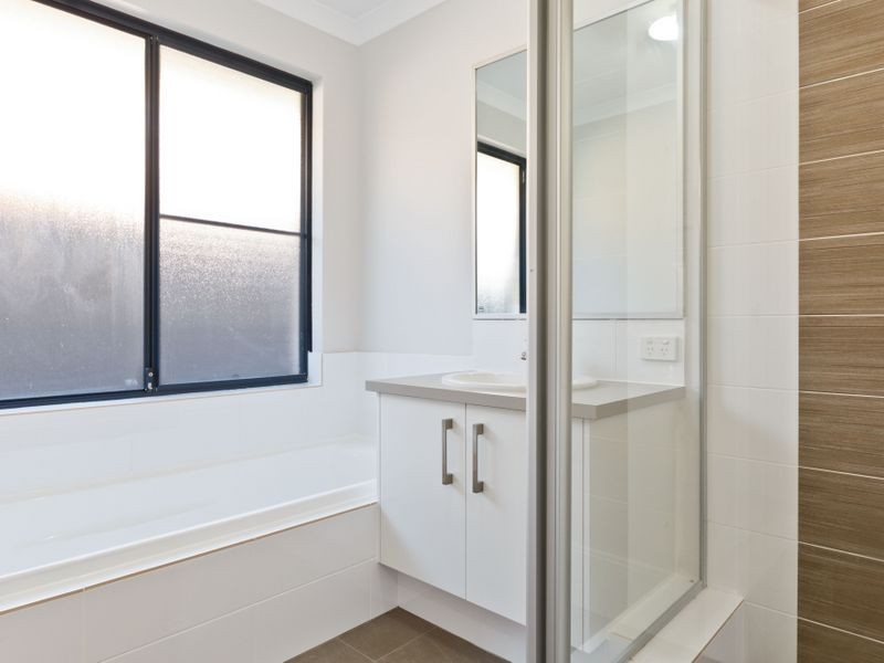 120 Mornington Crescent, Wandi WA 6167