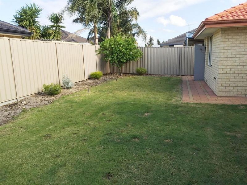 21 Charnley Bend, Success WA 6164