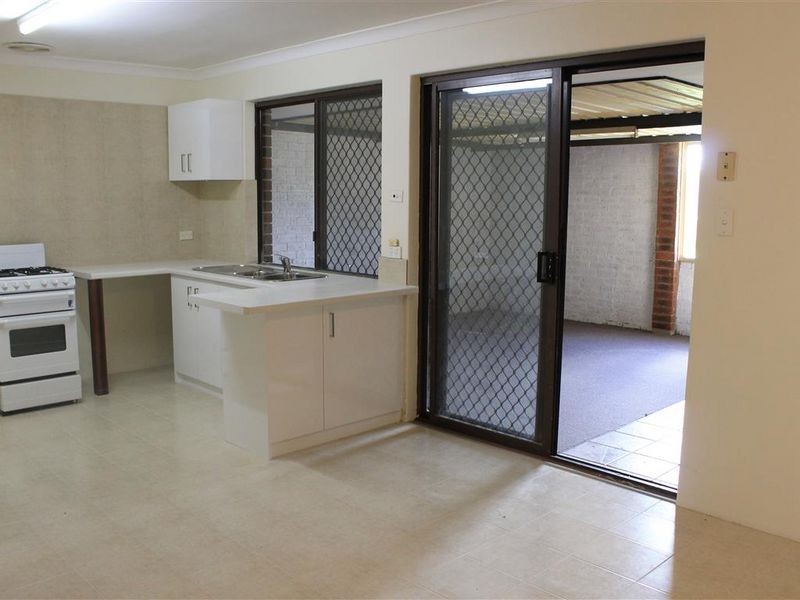 19 Mallard Street, Thornlie WA 6108