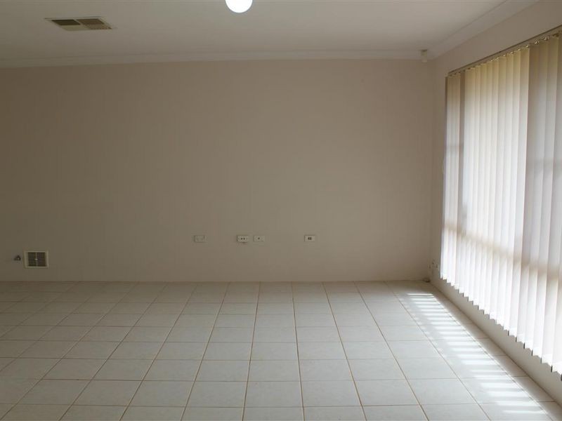 4 Bryah Court, Yangebup WA 6164