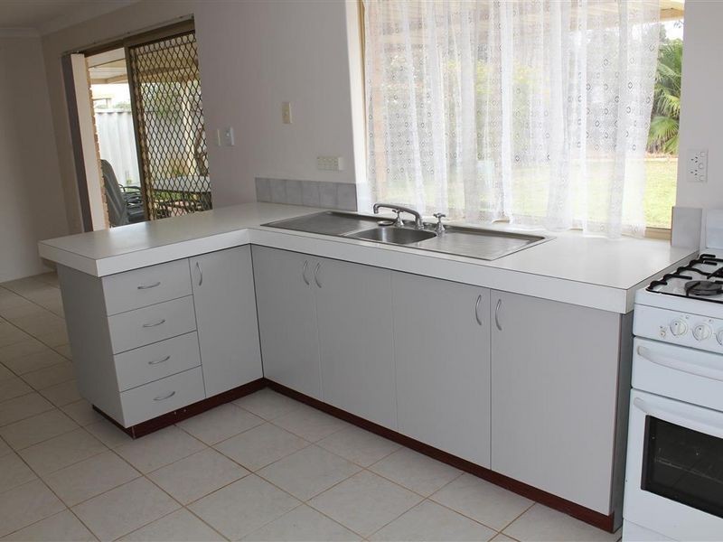 4 Bryah Court, Yangebup WA 6164