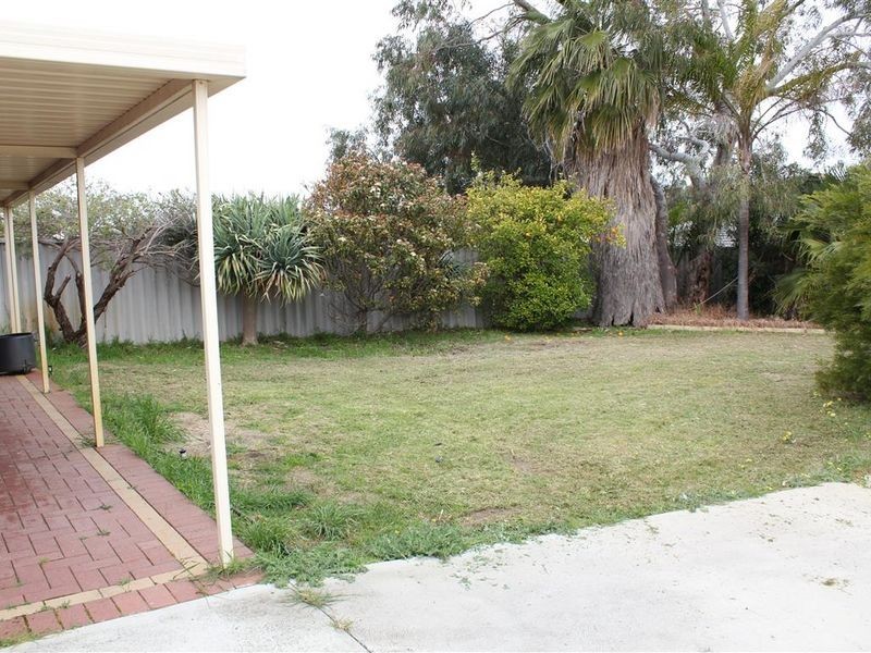 4 Bryah Court, Yangebup WA 6164