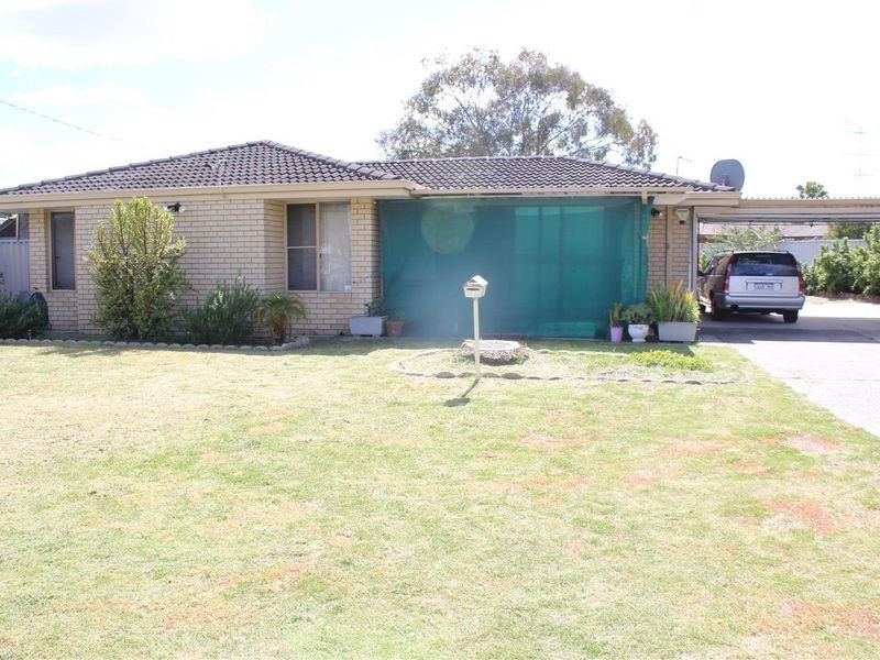 4 Briggs Street, South Lake WA 6164