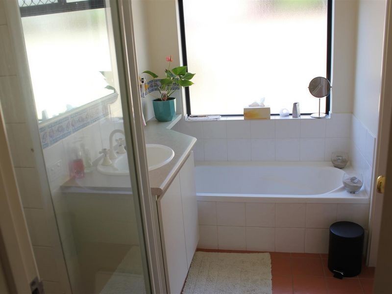 10 Terelinck Crescent, Redcliffe WA 6104