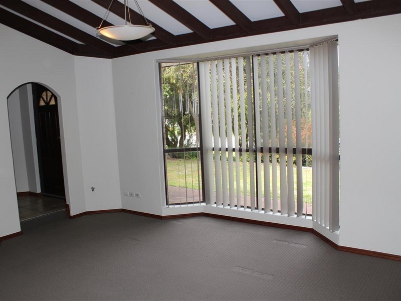 16 Heron Way, Yangebup WA 6164