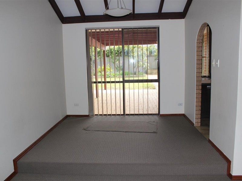 16 Heron Way, Yangebup WA 6164