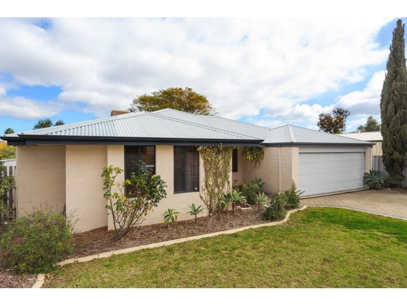 11 Kabbarli Court, South Lake WA 6164