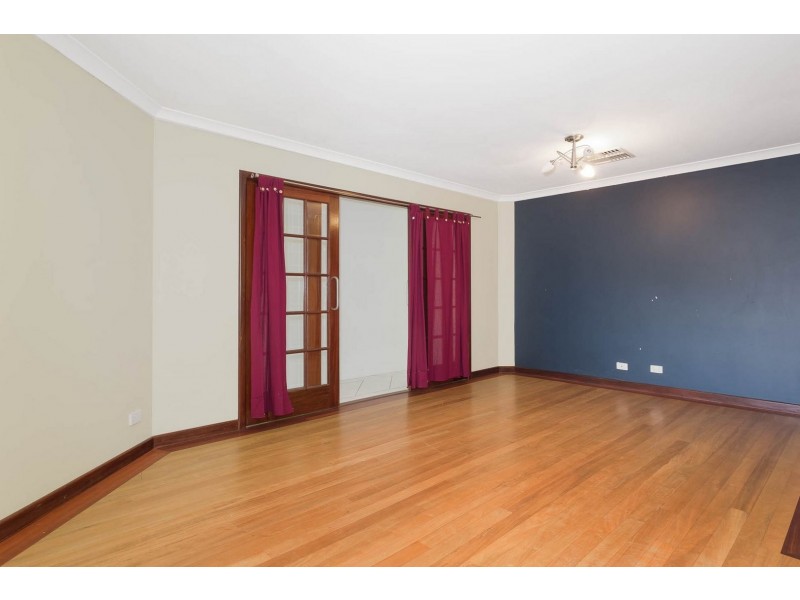 11 Kabbarli Court, South Lake WA 6164