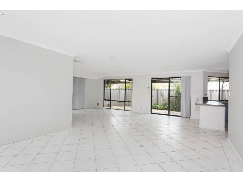 11 Kabbarli Court, South Lake WA 6164