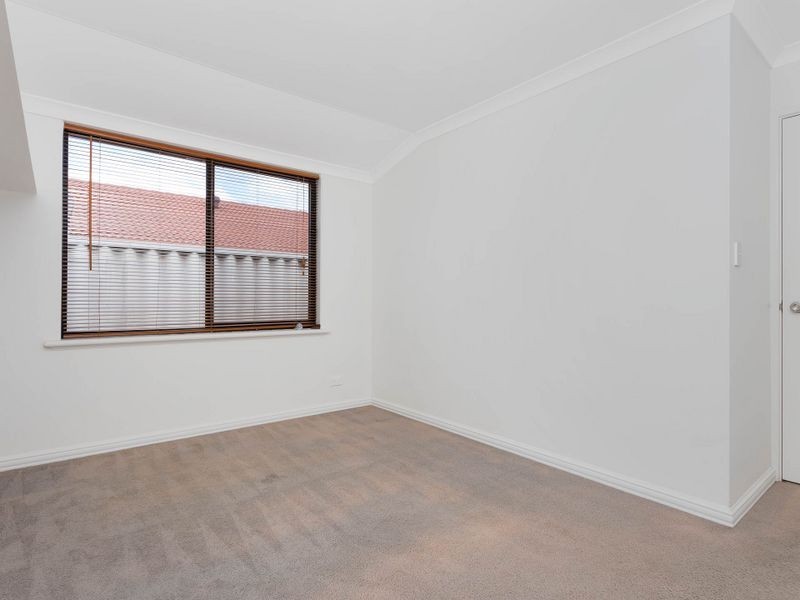 11 Kabbarli Court, South Lake WA 6164