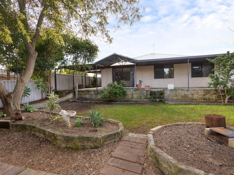 11 Kabbarli Court, South Lake WA 6164