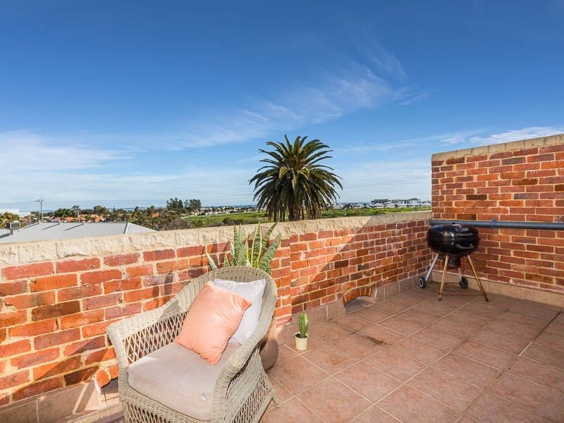 5/1A Rockingham Road, Hamilton Hill WA 6163