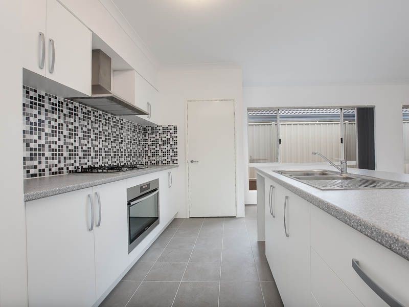 48 Firebrand Grove, Baldivis WA 6171