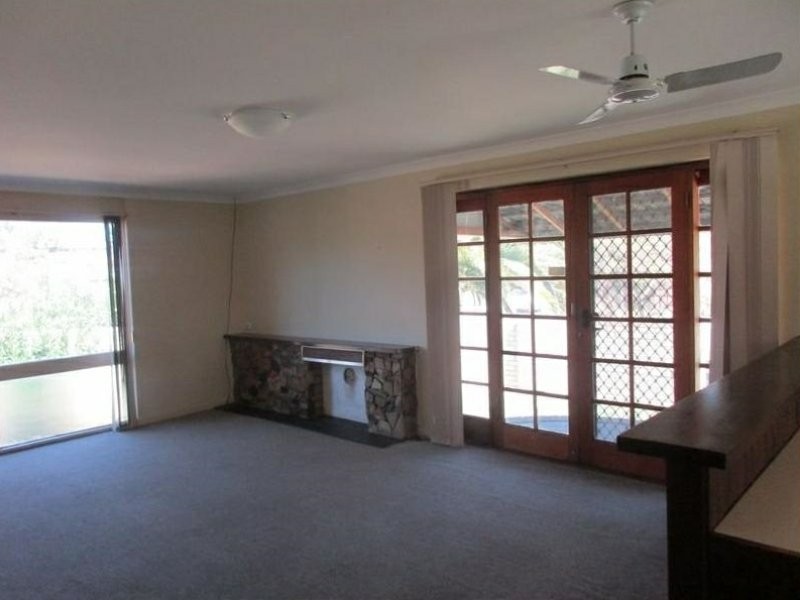 2 Pomfret Road, Spearwood WA 6163