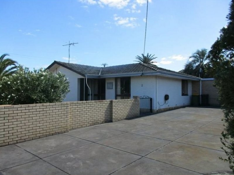 2 Pomfret Road, Spearwood WA 6163