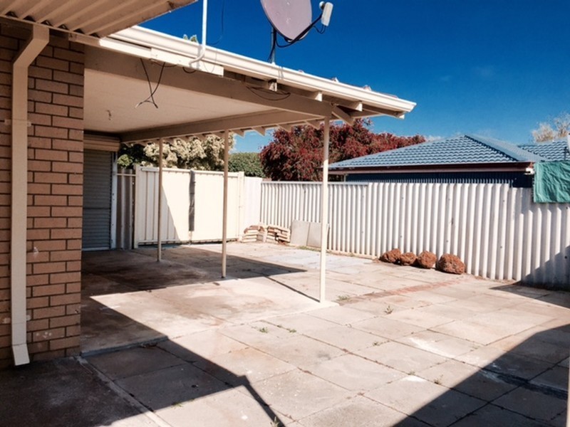 10 Waterton Way, Cooloongup WA 6168