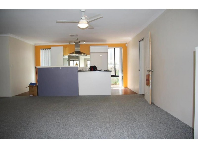 24 Burkett Terrace, Bertram WA 6167