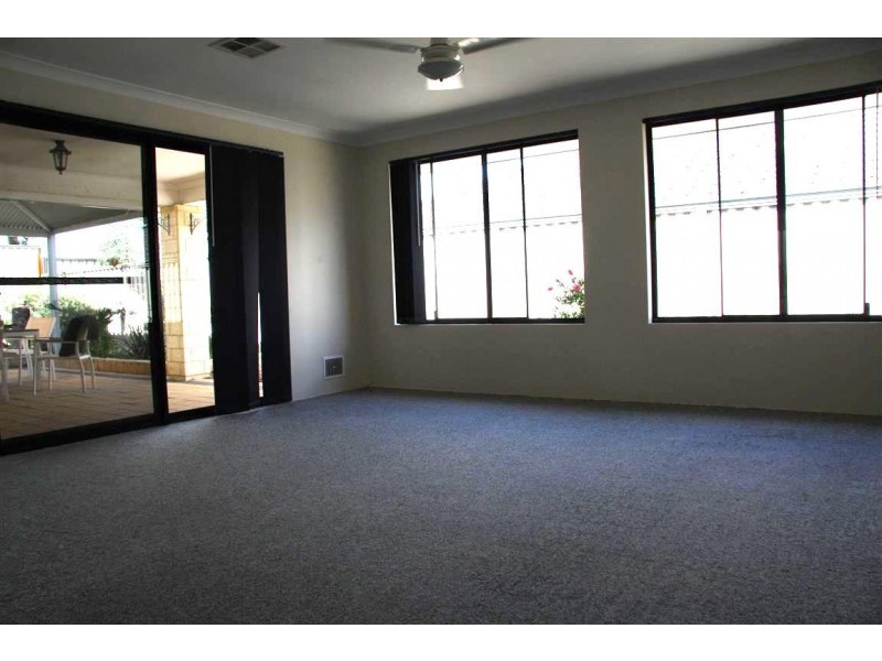 24 Burkett Terrace, Bertram WA 6167