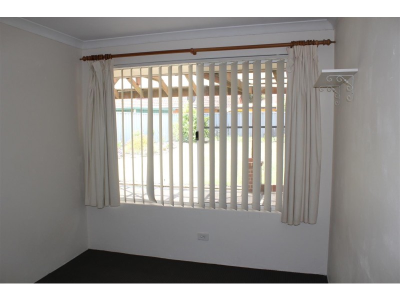 6 Naylor Close, Atwell WA 6164