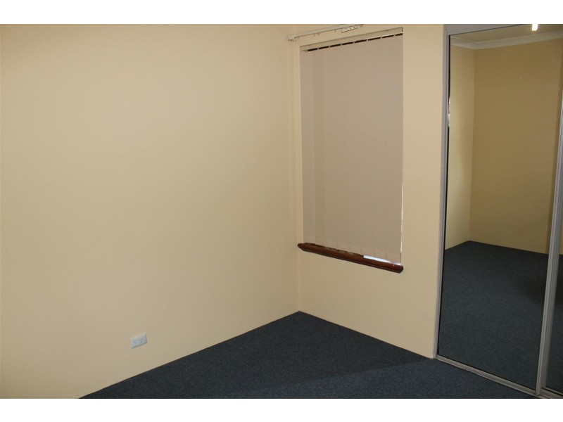 24 Strawberry Drive, Seville Grove WA 6112