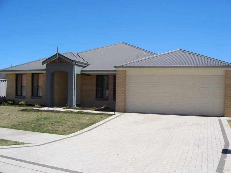 16 Hartwell Way, Secret Harbour WA 6173