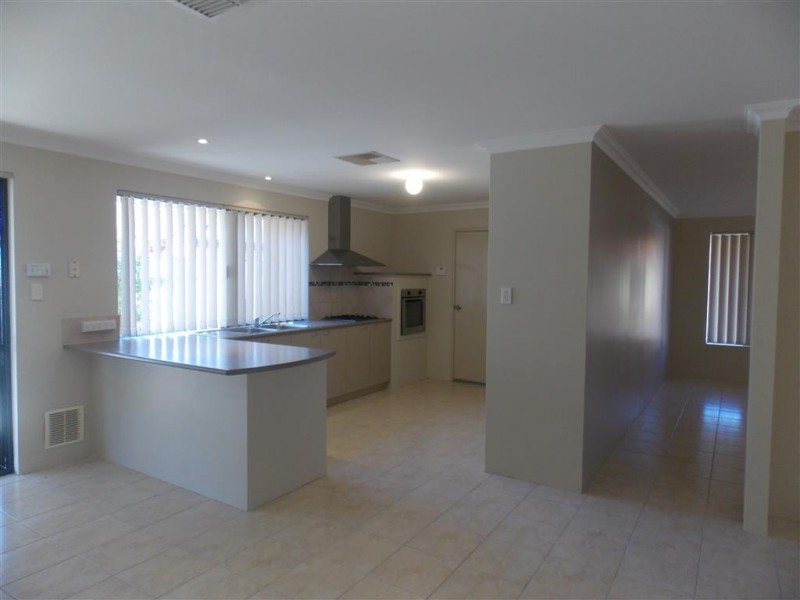 16 Hartwell Way, Secret Harbour WA 6173