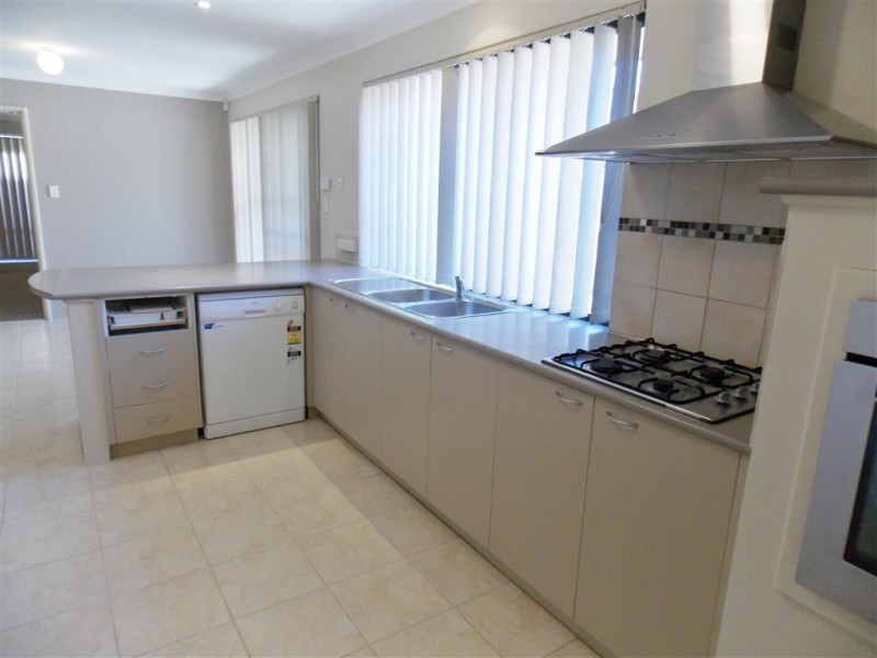 16 Hartwell Way, Secret Harbour WA 6173