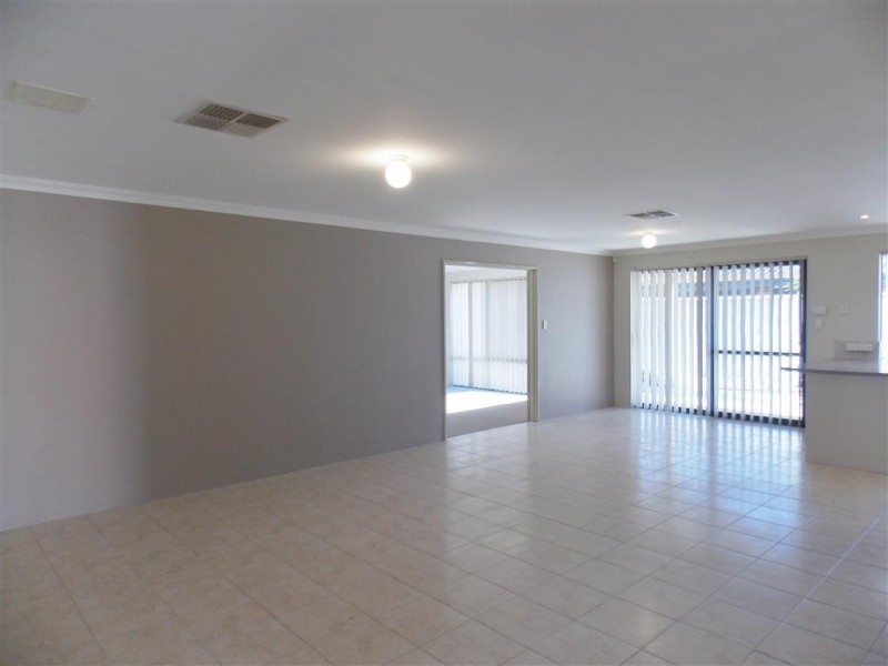 16 Hartwell Way, Secret Harbour WA 6173