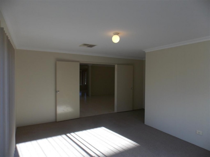 16 Hartwell Way, Secret Harbour WA 6173