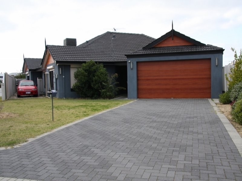 20 Maverick Promenade, Shoalwater WA 6169