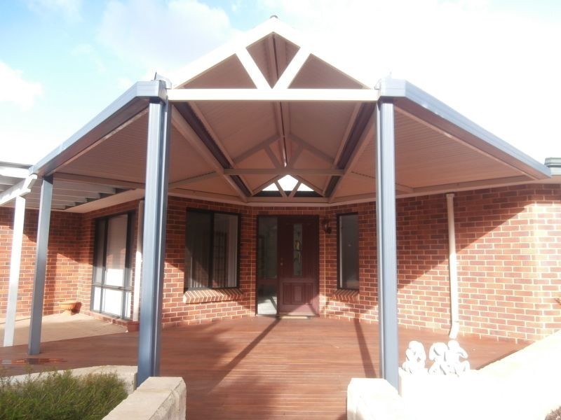 290 Foxton Drive, Oakford WA 6121