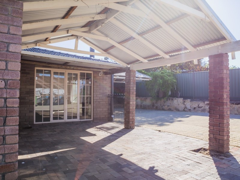 13 Karri Court, Yangebup WA 6164