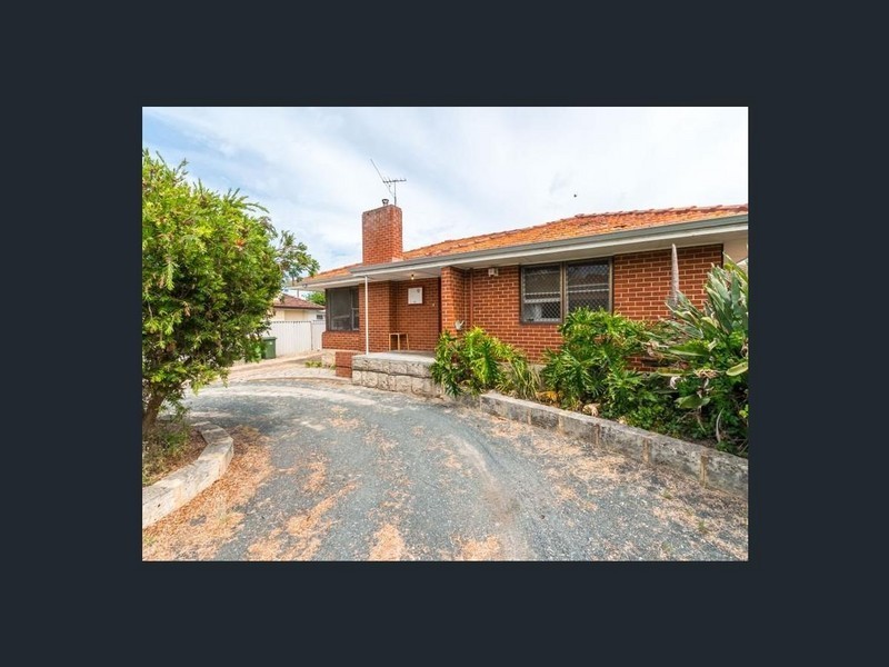 32 Archidamus Loop, Coolbellup WA 6163