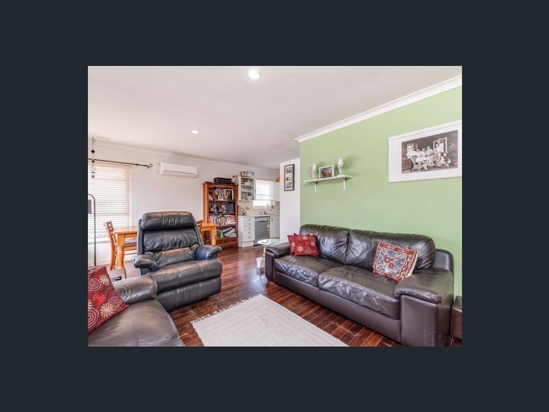 32 Archidamus Loop, Coolbellup WA 6163