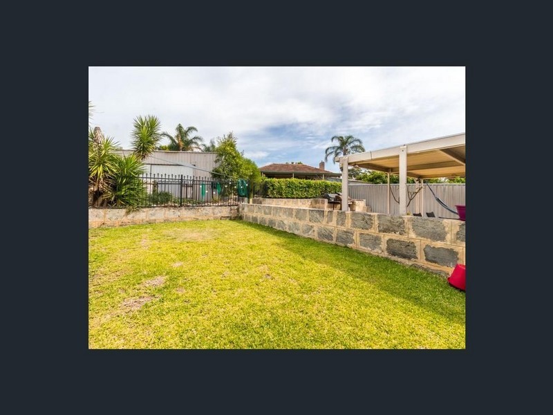 32 Archidamus Loop, Coolbellup WA 6163