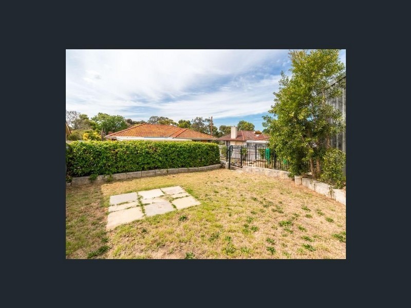32 Archidamus Loop, Coolbellup WA 6163