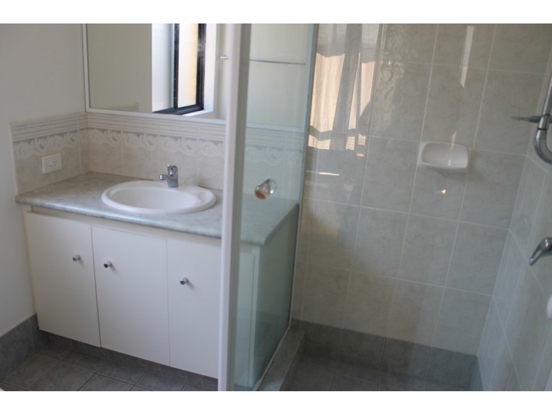 8 Ellery Court, Success WA 6164