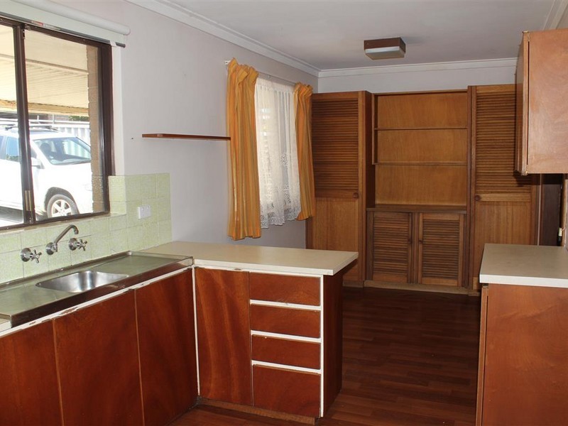 8 Graham Street, Spearwood WA 6163