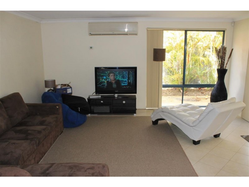 14 Limerick Loop, Wattle Grove WA 6107