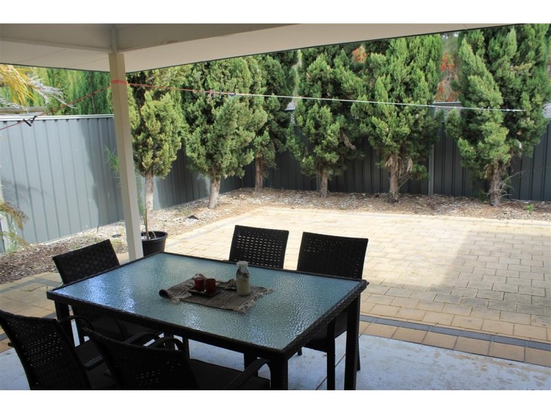 14 Limerick Loop, Wattle Grove WA 6107