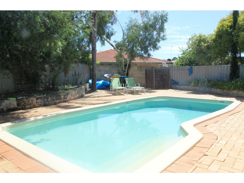 6 Watson Hill, Winthrop WA 6150