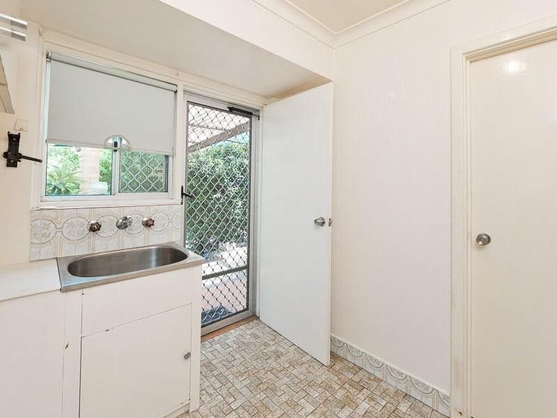 3 Glen Street, Rockingham WA 6168