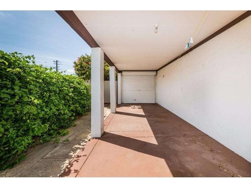 3 Glen Street, Rockingham WA 6168