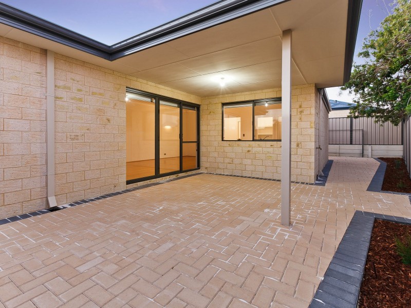 30B Bullfinch Street, Spearwood WA 6163