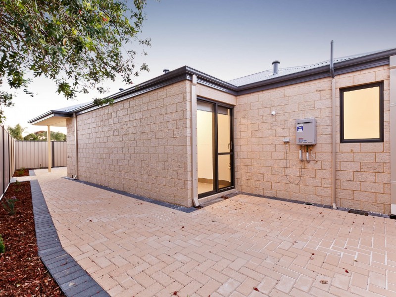 30B Bullfinch Street, Spearwood WA 6163