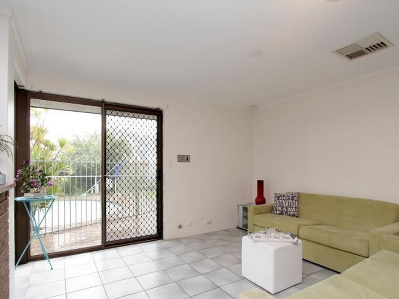 6 Myrtle Street, Willetton WA 6155