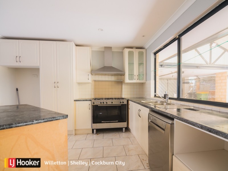 13 Thomas Street, South Lake WA 6164