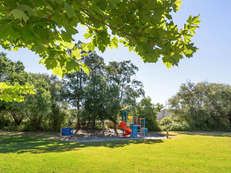 180 Glen Iris Drive, Jandakot WA 6164