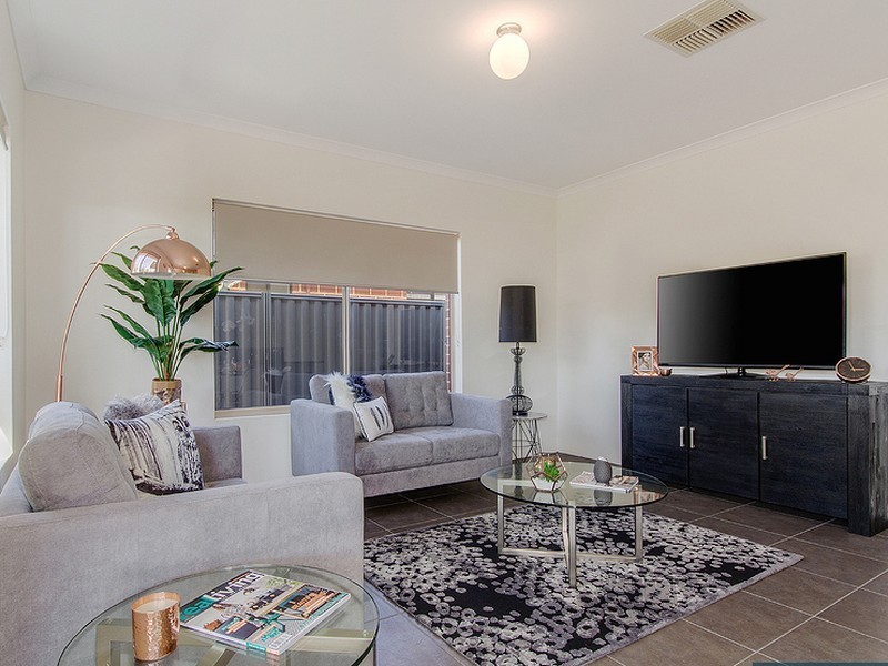 9 Ravensfield Road, Baldivis WA 6171