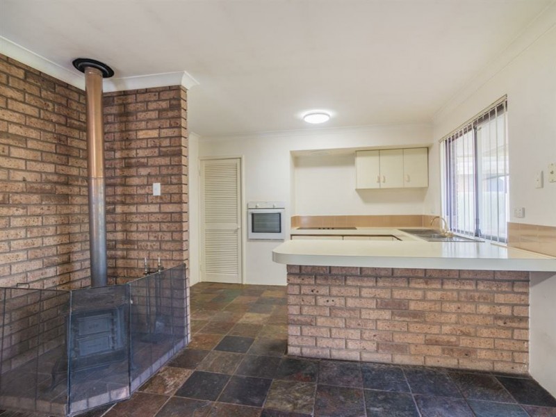 102 Elderberry Drive, South Lake WA 6164